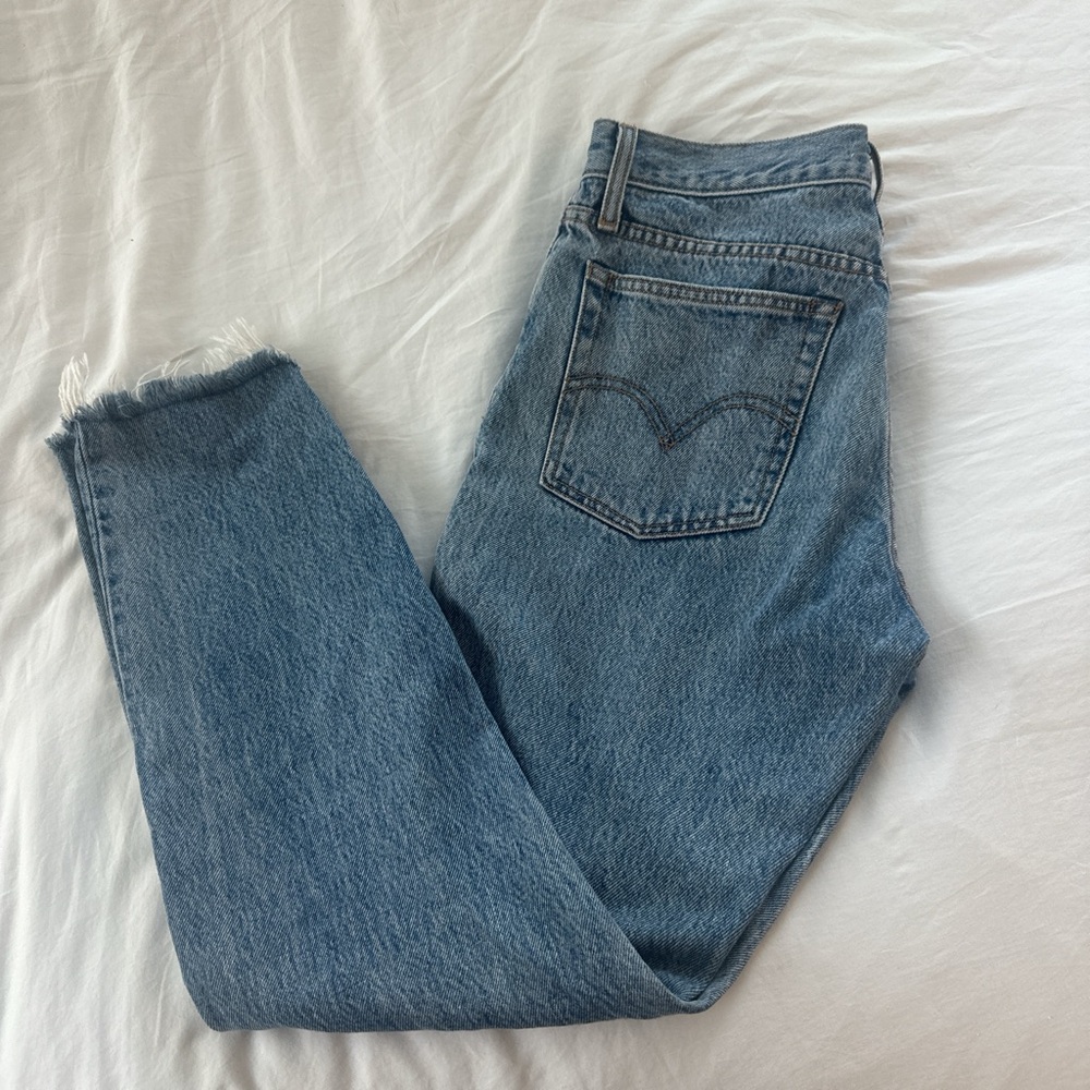 Levi’s Wedgie Icon Straight in Shut Up Size 27